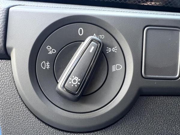 Volkswagen T-Cross 1.0 TSI ACC+SHZ+PDC+RFK+LED+KLIMA+MFL