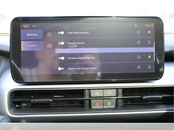 Jeep Avenger Summit ⭐️ e-Hybrid Leder JBL Pano Kamera ⭐️VOLL⭐️