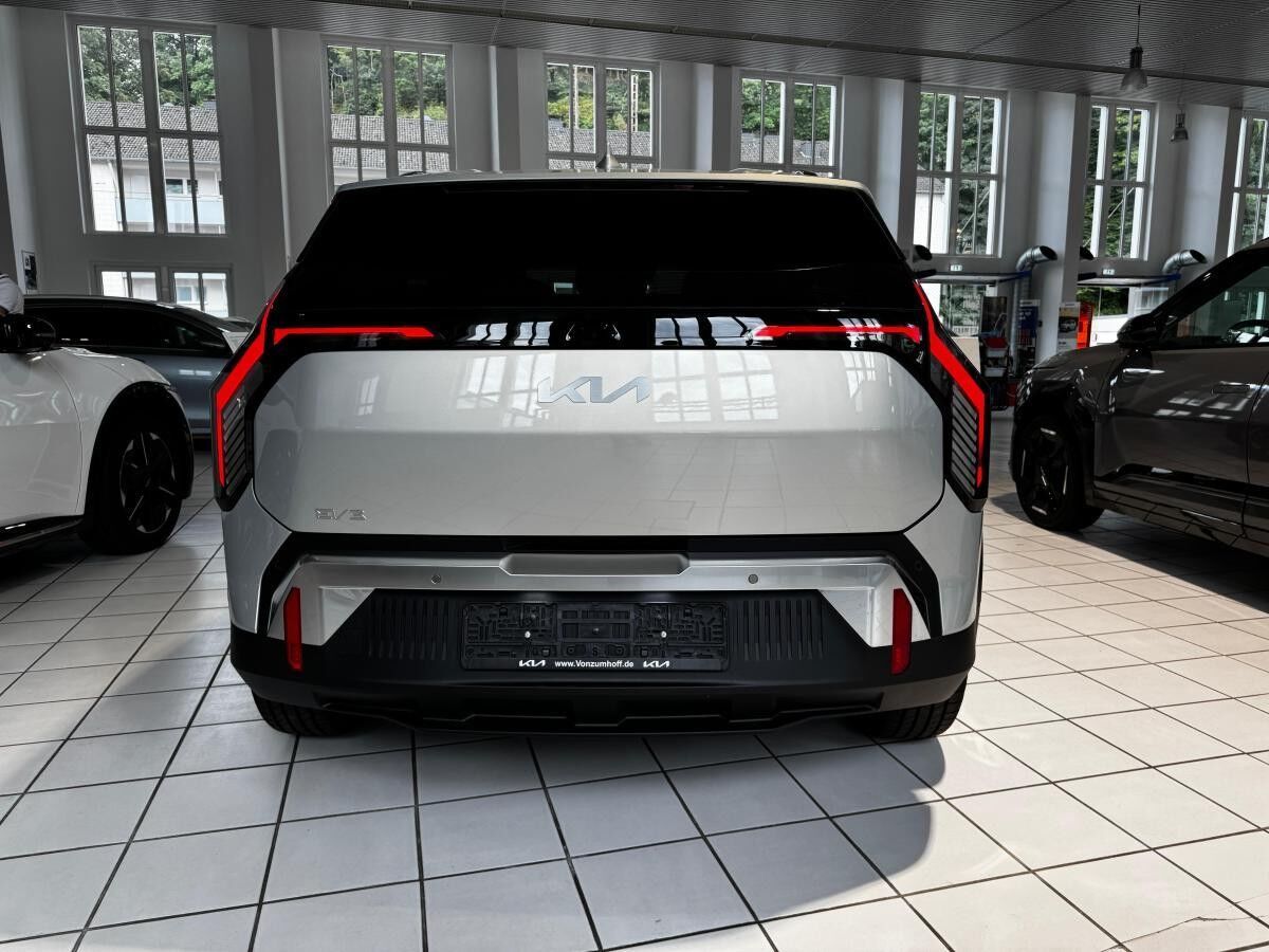 Kia EV3 81 kWh Earth +P3+P4+P5 INKL. VOLLKASKO