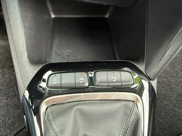 Opel Corsa F 1.2T Lenkradheizung,Tempomat,Klima