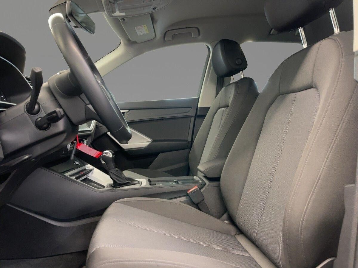 Audi Q3 45 TFSIe DAB Smartphone Interface PDC