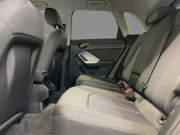 Audi Q3 45 TFSIe DAB Smartphone Interface PDC