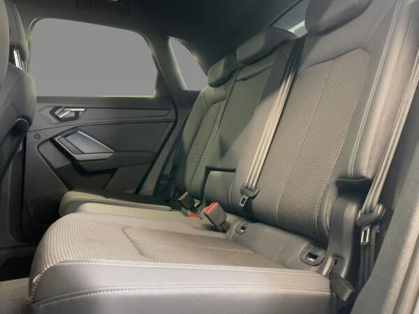 Audi Q3 S line 45 TFSIe LED Navi Teilleder virtual DAB