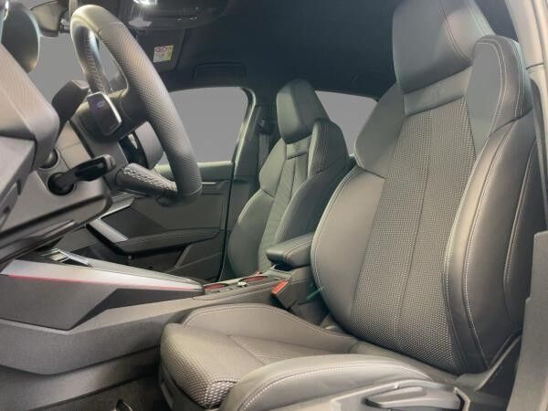 Audi S3 Sportback 2.0 TFSI Kamera LED Navi Teilleder