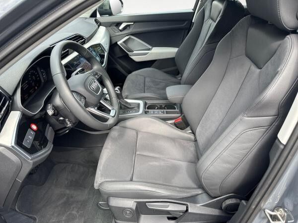 Audi Q3 35 TFSI advanced LED/AHK/Navi/ACC/Assist/uvm.
