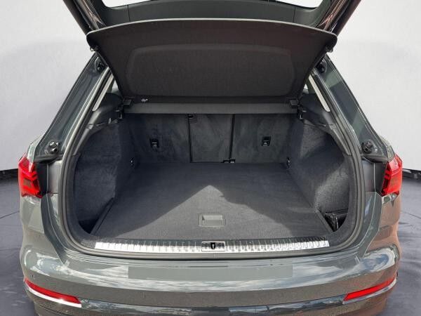 Audi Q3 35 TFSI advanced LED/AHK/Navi/ACC/Assist/uvm.