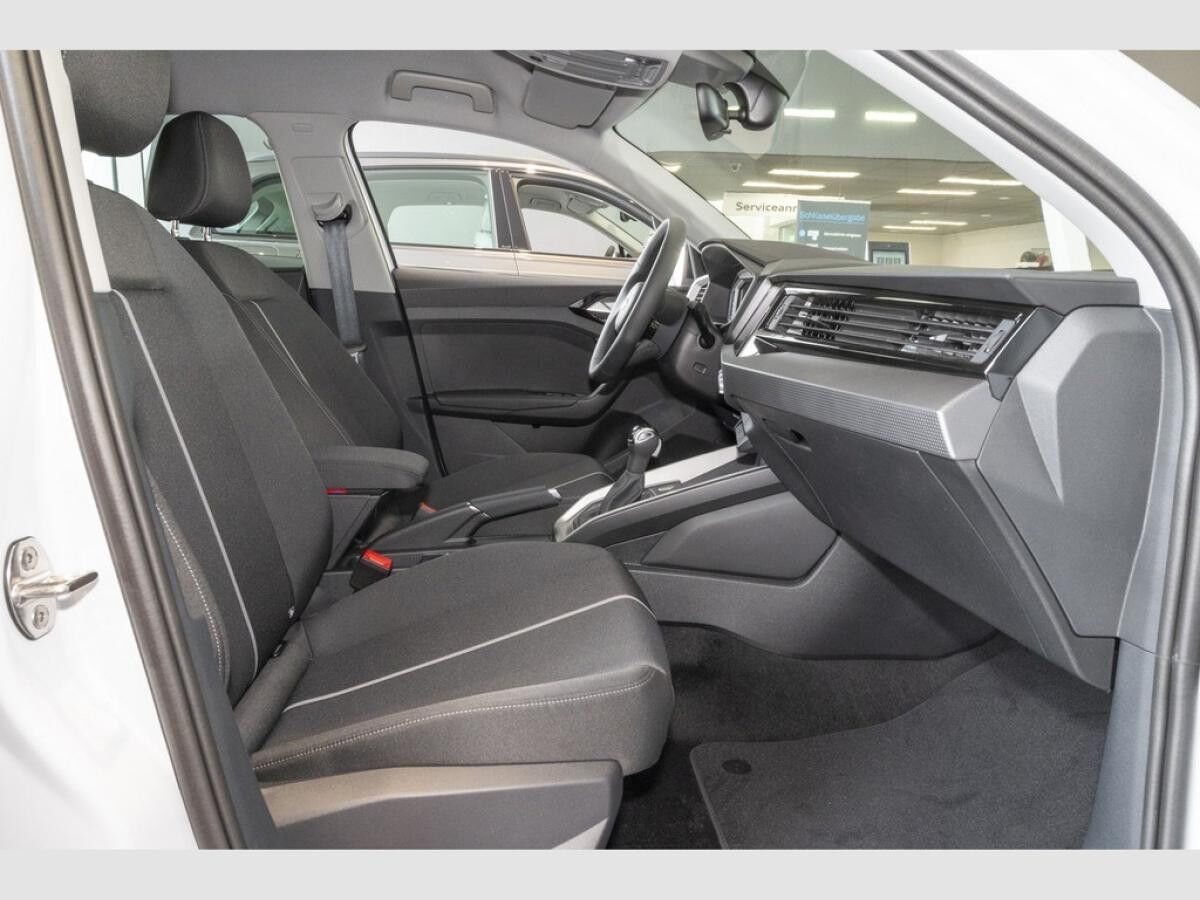 Audi A1 Sportback advanced 25 TFSI PS UPE 32.310,- incl. Überfüh