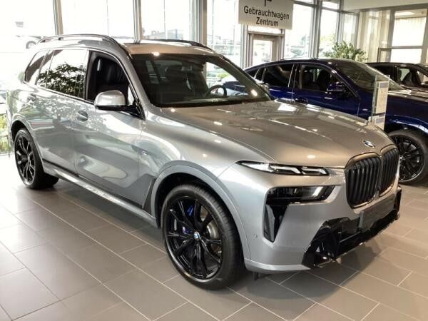 BMW X7 xDrive40d **BESTELLATKION NACH WUNSCH**