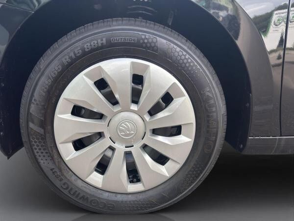 Skoda Fabia Essence 1.0 MPI DAB SHZ PDC KLIMA