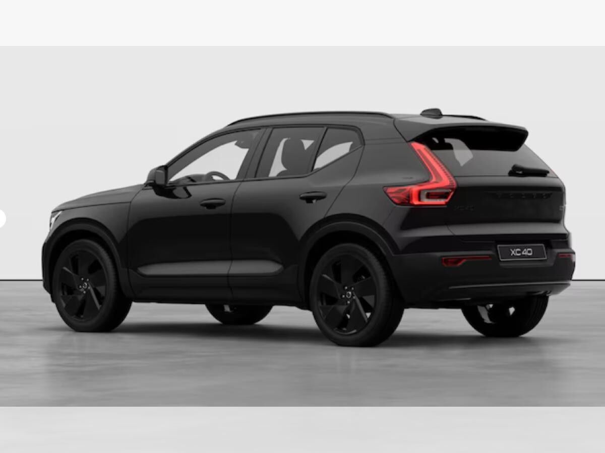 Volvo XC40 B3 Ultra Black Edition *AHK*