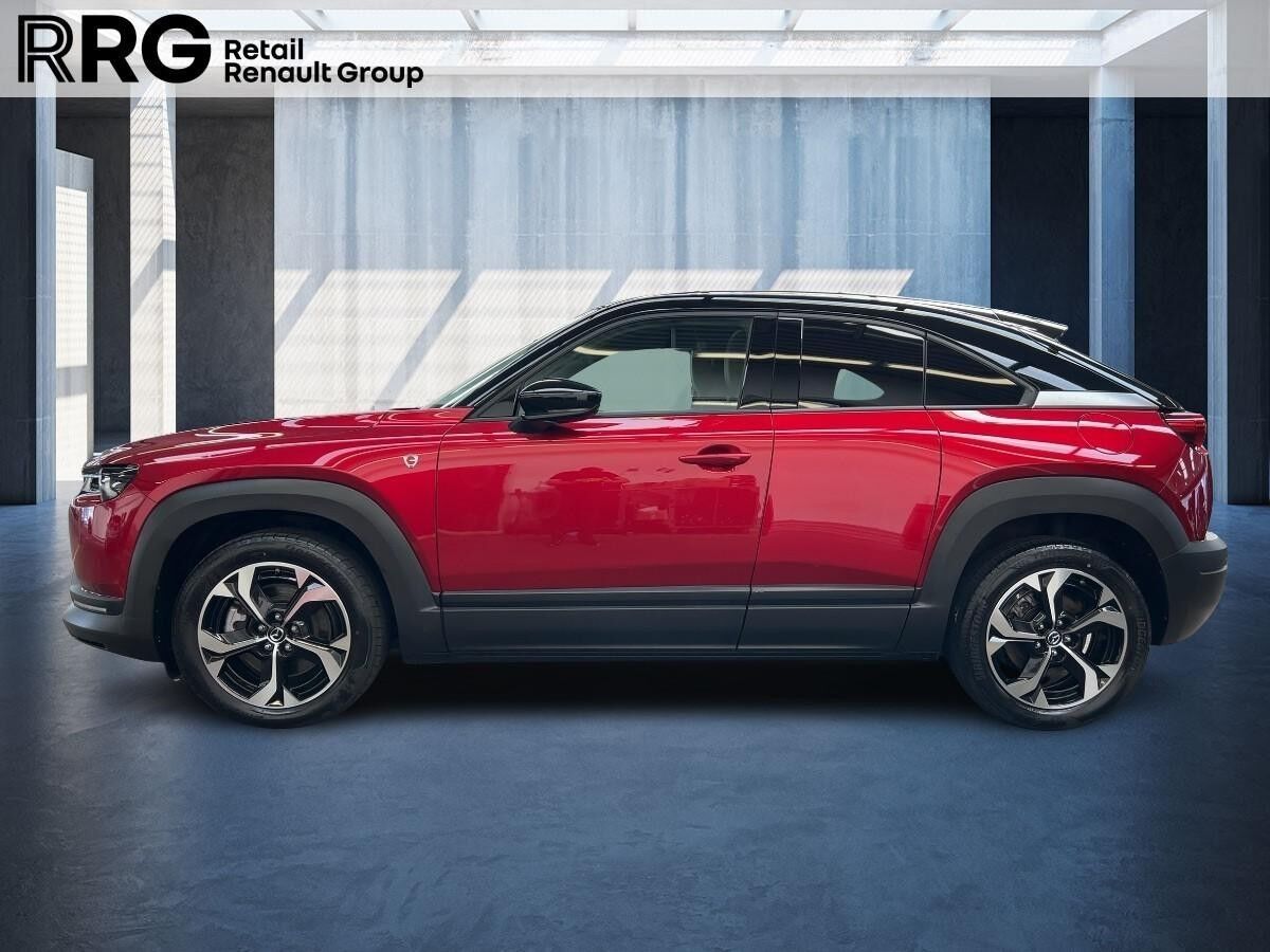 Mazda MX-30 MAKOTO R-EV e-SKYACTIV CCS-Ladeanschluss Mazda MX-30 MAKOTO R-EV e-SKYACTIV CCS-Ladeanschluss