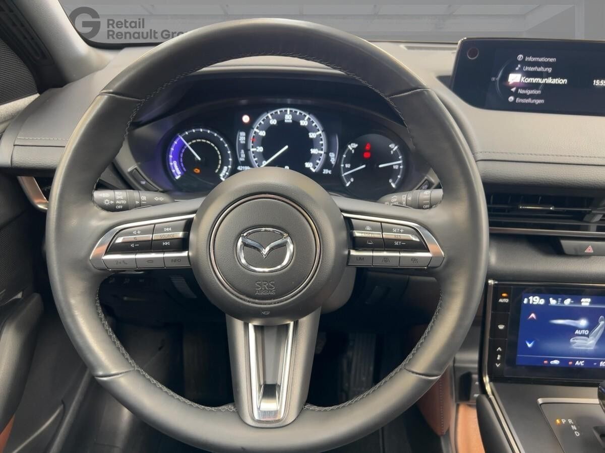 Mazda MX-30 MAKOTO R-EV e-SKYACTIV CCS-Ladeanschluss Mazda MX-30 MAKOTO R-EV e-SKYACTIV CCS-Ladeanschluss