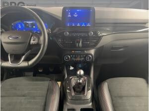 Ford Kuga ST-LINE X EcoBoost Ford Kuga ST-LINE X EcoBoost