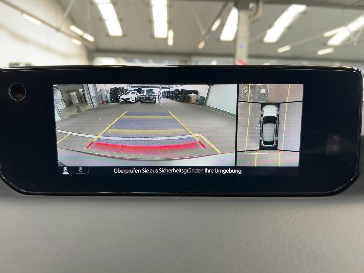 Mazda MX-30 MAKOTO R-EV e-SKYACTIV CCS-Ladeanschluss Mazda MX-30 MAKOTO R-EV e-SKYACTIV CCS-Ladeanschluss