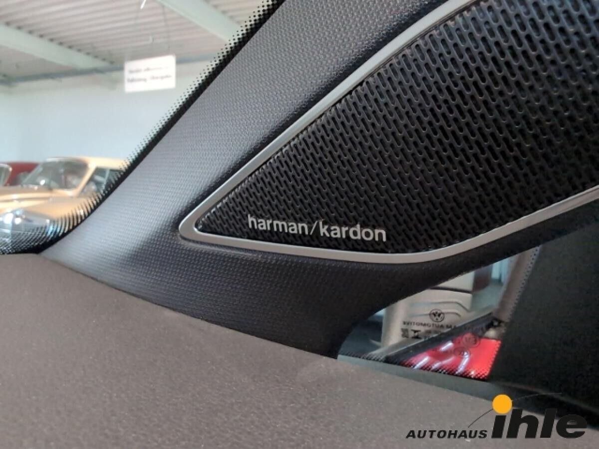 Volkswagen Golf GTI VIII 2,0 TSI DSG Black Style MATRIX+IDA