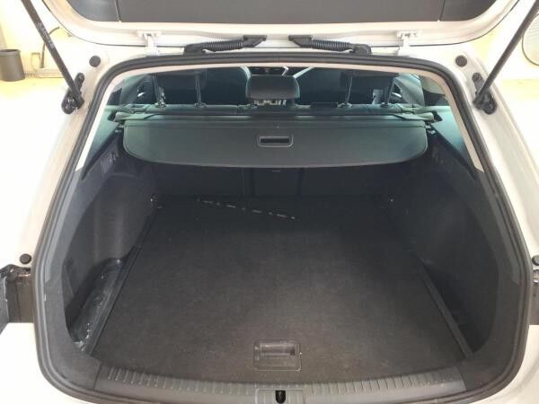 Seat Leon Sportstourer 1.5 eTSI DSG FR Navi Kamera
