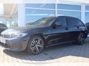 BMW 330 e Touring/M-Sport/360°/ACC/DrivingAss./Head-Up/Adapt.LED/Komfortzugang