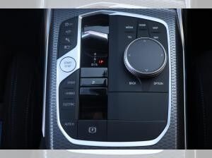 BMW 330 e Touring/M-Sport/360°/ACC/DrivingAss./Head-Up/Adapt.LED/Komfortzugang