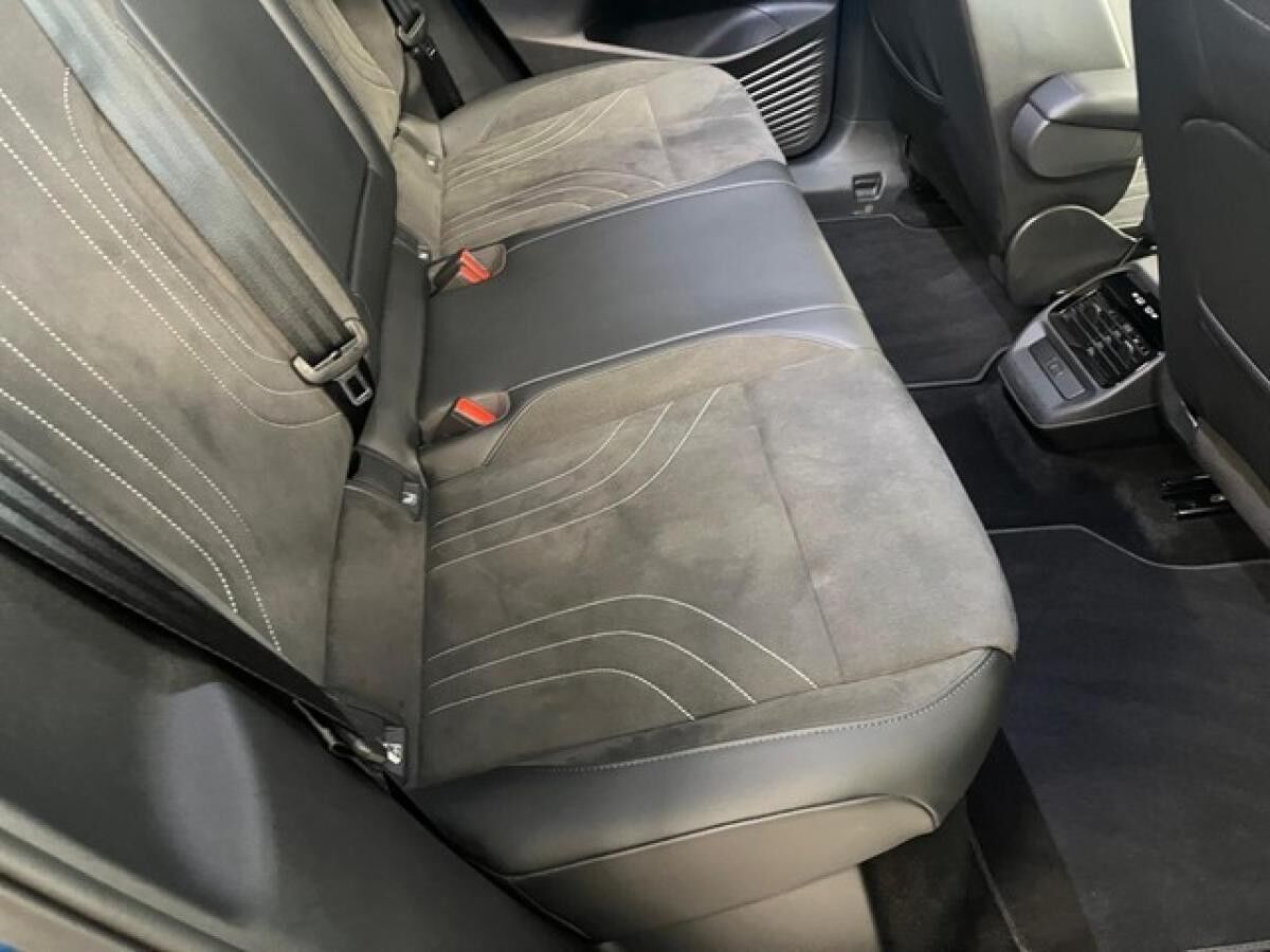 Volkswagen ID.4 Pro 210 kW - Navi SHZ ACC APP-Connect LM Wärmepumpe HUD Rear View AHK DAB+ IQ Light MFL