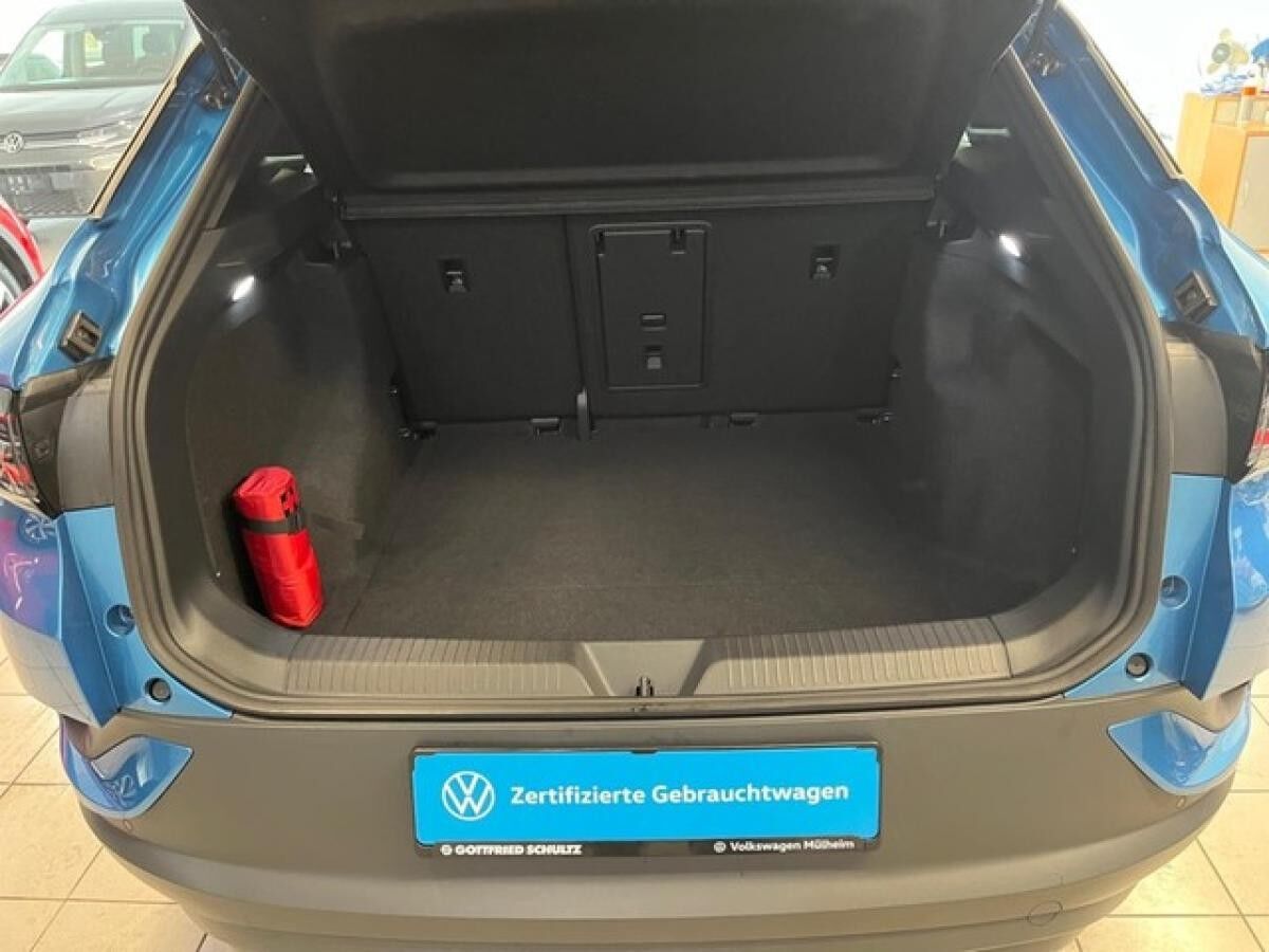 Volkswagen ID.4 Pro 210 kW - Navi SHZ ACC APP-Connect LM Wärmepumpe HUD Rear View AHK DAB+ IQ Light MFL
