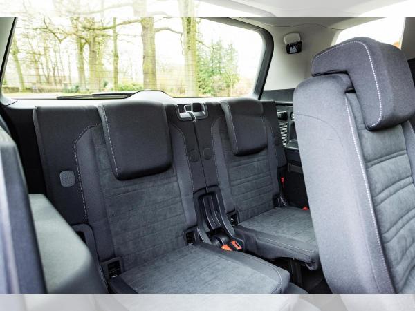 Volkswagen Touran Highline 2.0 TDI DSG • 7SITZER • NAVI • LED • SOFORT