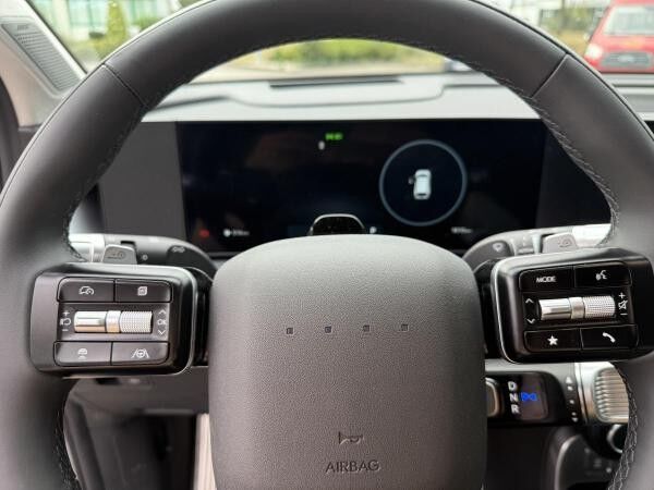 Hyundai IONIQ 9 UNIQ 6-Sitzer Schiebedach Relax-Paket