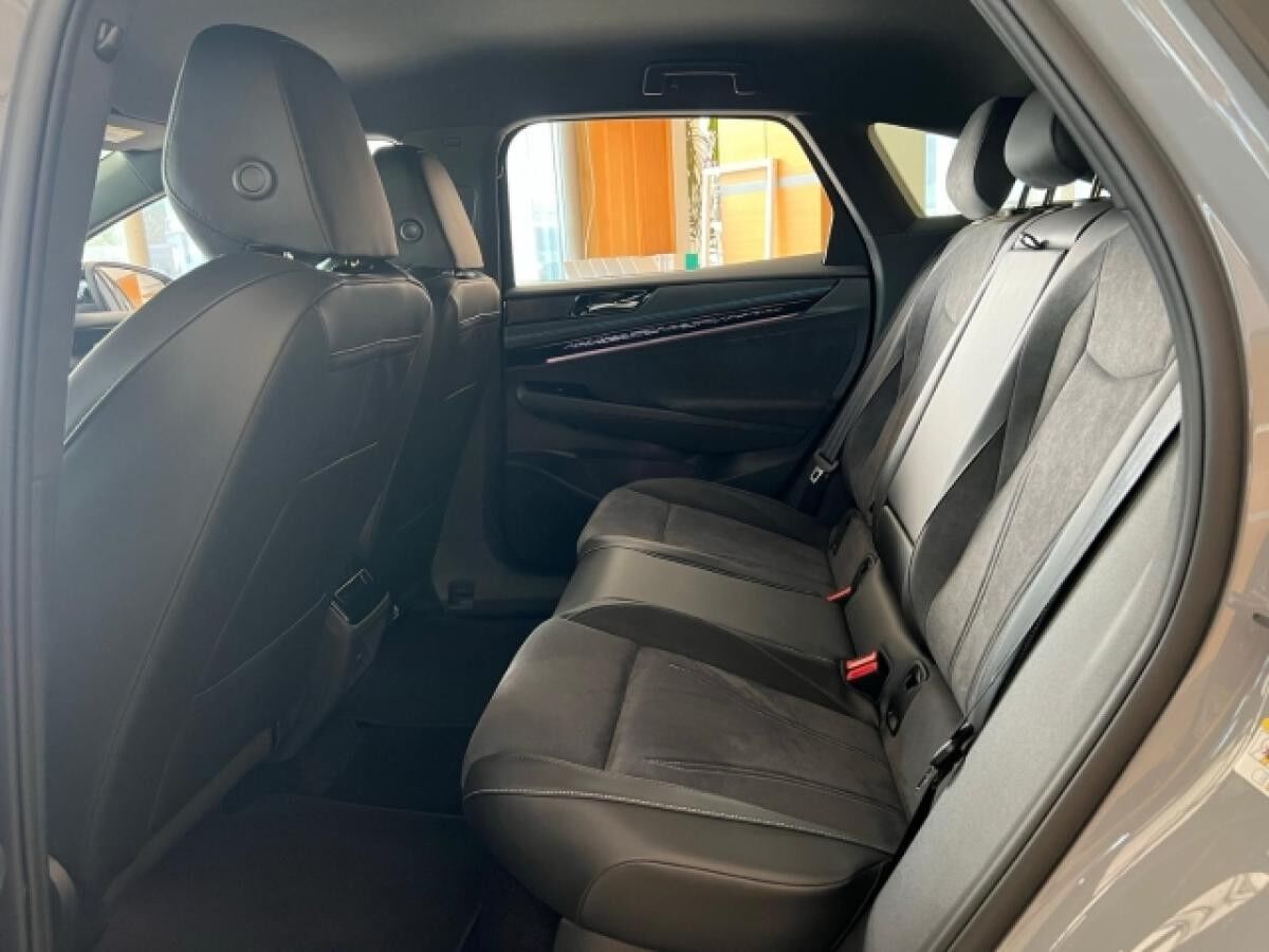 Volkswagen ID.7 Pro 77 kWh HUD Navi Memory Sitze Massagesitze