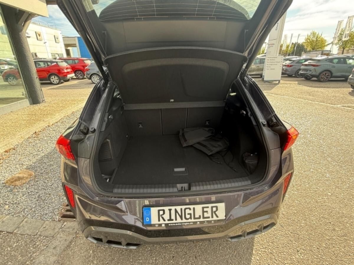Cupra Terramar VZ e-HYBRID DSG Soundsystem Alu HUD Navi digitales Cockpit LED Kurvenlicht