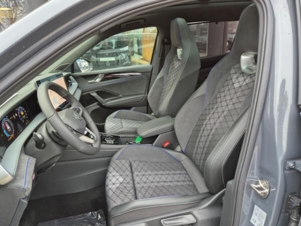 Volkswagen Tayron R-Line 4MOTION DSG AD StandHZG AHK Soundsystem Klimaautom SD Verkehrszeichenerk.