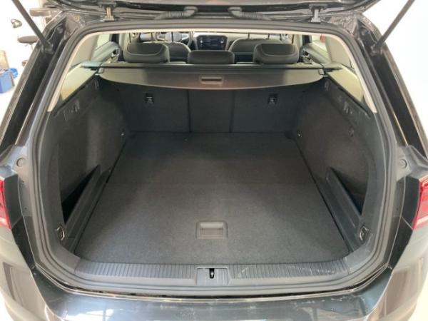 Volkswagen Passat 1.5 TSI Elegance+MATRIX+NAVI+ERGO+PARKLENK