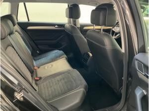 Volkswagen Passat 1.5 TSI Elegance+MATRIX+NAVI+ERGO+PARKLENK