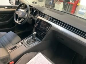 Volkswagen Passat 1.5 TSI Elegance+MATRIX+NAVI+ERGO+PARKLENK