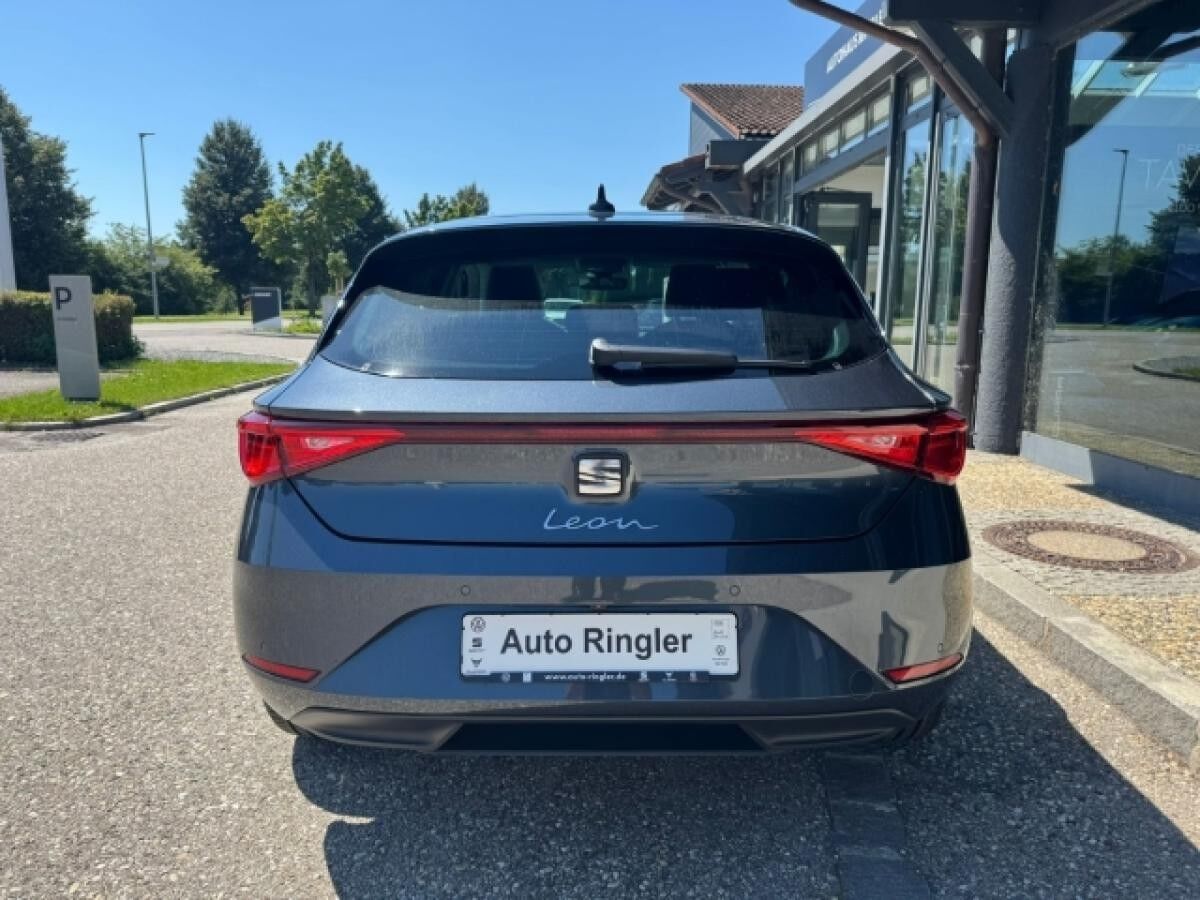 Seat Leon Road Edition DSG AHK Navi LED Sperrdiff. ACC Apple CarPlay Android Auto