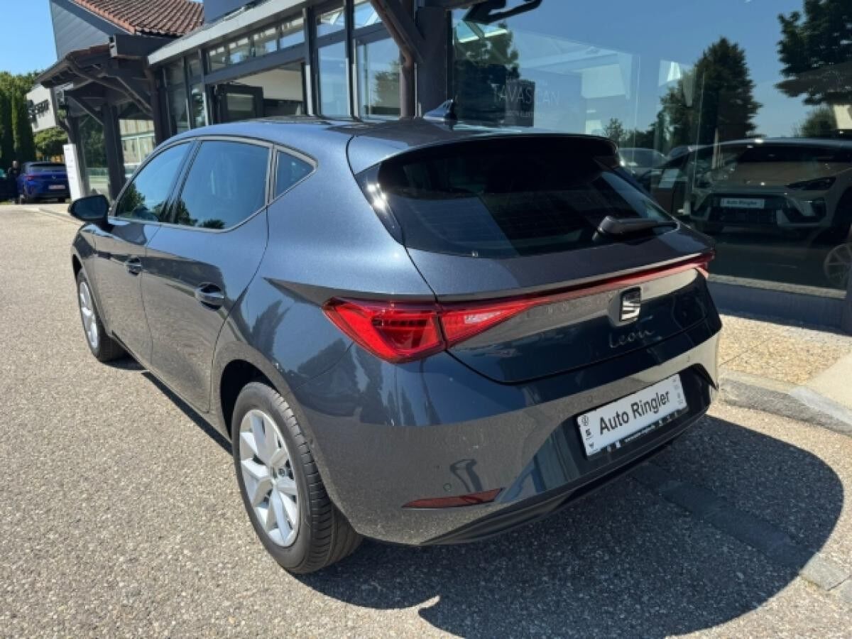 Seat Leon Road Edition DSG AHK Navi LED Sperrdiff. ACC Apple CarPlay Android Auto