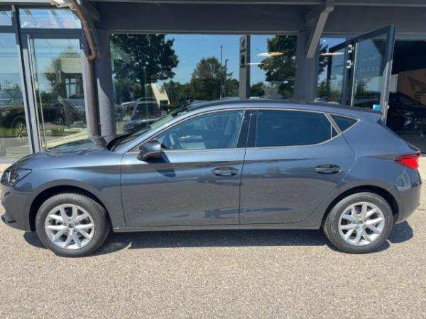 Seat Leon Road Edition DSG AHK Navi LED Sperrdiff. ACC Apple CarPlay Android Auto