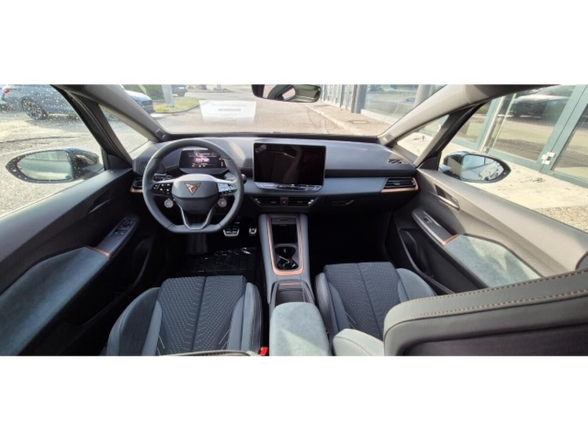 Cupra Born VZ 79 kWh AD Navi Digitales Cockpit Memory Sitze Soundsystem 360 Kamera LED ACC