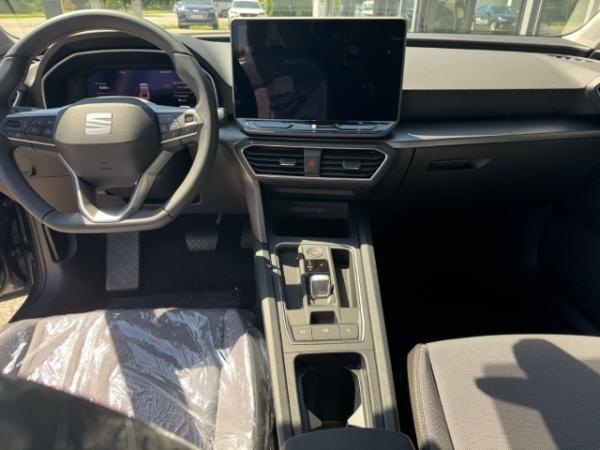 Seat Leon Road Edition DSG AHK Navi LED Sperrdiff. ACC Apple CarPlay Android Auto