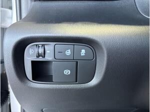 Hyundai INSTER Assistenzpaket + Wärmepumpe