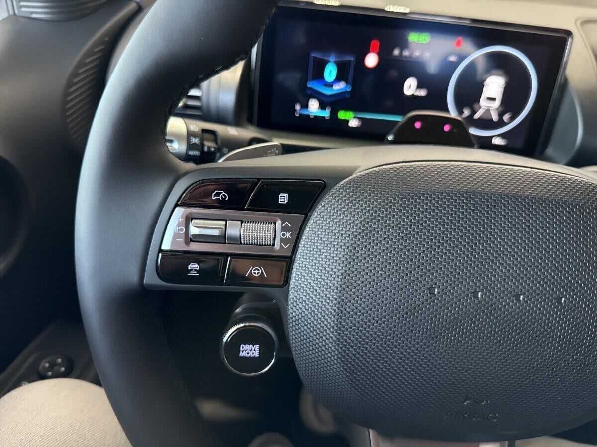 Hyundai INSTER Assistenzpaket + Wärmepumpe