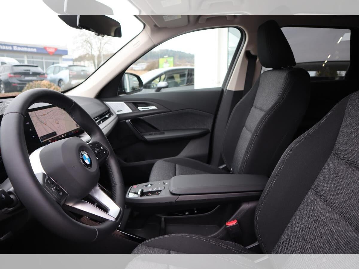 BMW X1 sDrive18i/AHK/RKF/DrivingAss./HK/Sitzverst.elektr.Memory