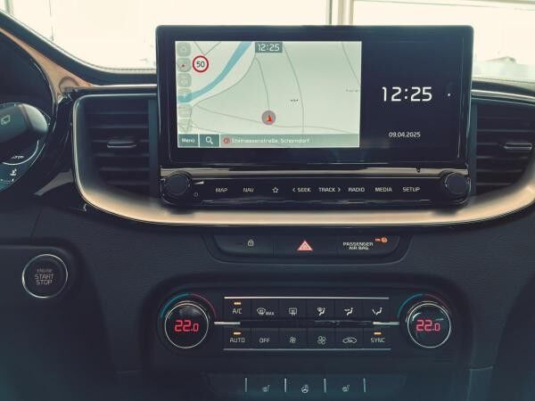 Kia Ceed 1.5 T-GDI DCT Vision Komfort*PRIVAT & GEWERBLICH* SOFORT VERFÜGBAR