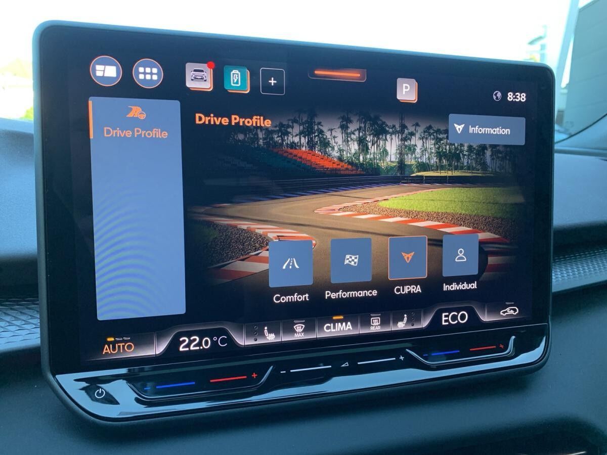 Cupra Terramar VZ 1.5 e-HYBRID 200 kW (272 PS) 6-Gang-DSG;SSV!!!Matrix;Sennheiser;Pano uvm.