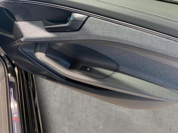 Audi A6 Limousine Edition one E-Hybrid quattro 270kW(MT)