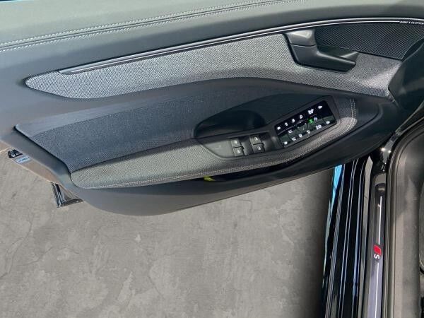 Audi A6 Limousine Edition one E-Hybrid quattro 270kW(MT)