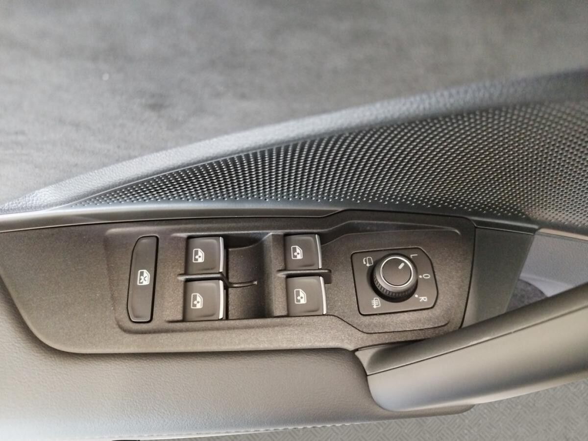 Volkswagen Tayron R-Line 2.0  TSI 4MOTION R-Line / SOFORT VERFÜGBAR !