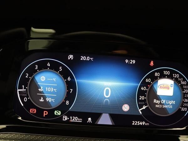 Volkswagen Golf R VIII 2.0TSI 4M DSG / Navi, LED+, RFK, ACC