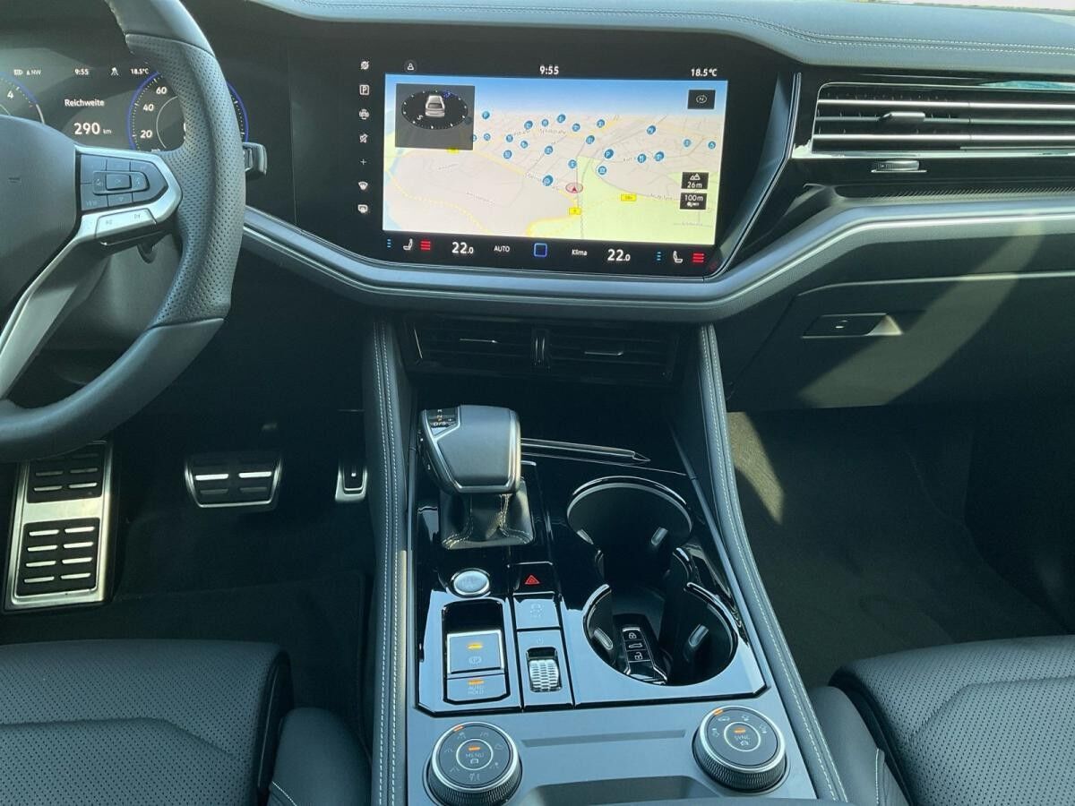 Volkswagen Touareg 3.0 TDI R Line AHK Kamera Navi Volkswagen Touareg 3.0 TDI R Line AHK Kamera Navi