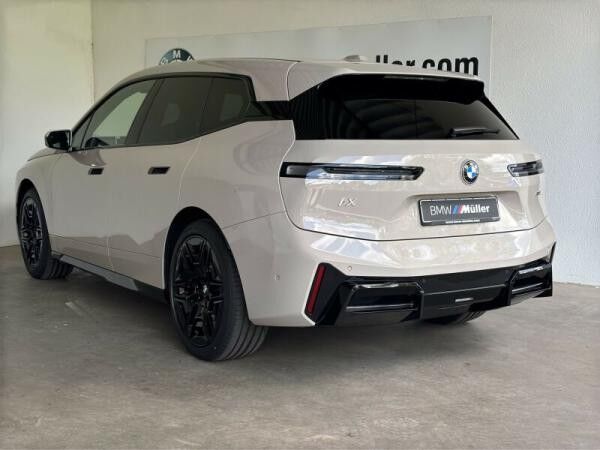 BMW ix xDrive60 LCI M-PRO bis zu 701km Reichweite**0,5% VERSTEUERUNG TOP BUSINESSKUNDENKONDITIONEN