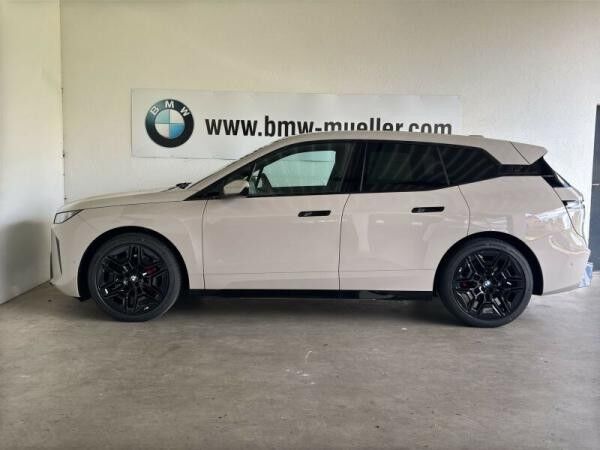 BMW ix xDrive60 LCI M-PRO bis zu 701km Reichweite**0,5% VERSTEUERUNG TOP BUSINESSKUNDENKONDITIONEN