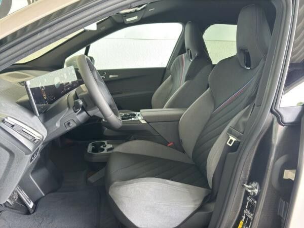 BMW ix xDrive60 LCI M-PRO bis zu 701km Reichweite**0,5% VERSTEUERUNG TOP BUSINESSKUNDENKONDITIONEN